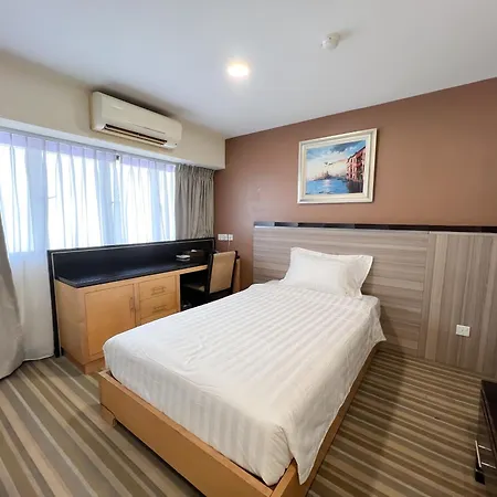 Hallmark Express Hotel-2